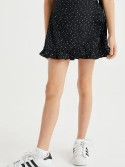 WE FASHION Nederdele Regular Nederdel Børn Sort 7 WE FASHION Nederdele Regular Nederdel Børn Sort -ChicVerden Salgsbutik 25bc1368f02b6e61d9d5f1ddcf7f8e50