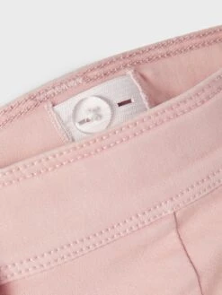 NAME IT Bukser Skinny Leggings Polly Børn Lyserød 6 NAME IT Bukser Skinny Leggings Polly Børn Lyserød -ChicVerden Salgsbutik 39fb8dbf833d58855f291a13544250c6